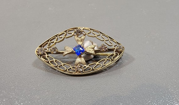 Antique brooch Blue glass brooch filigree edwardian dainty