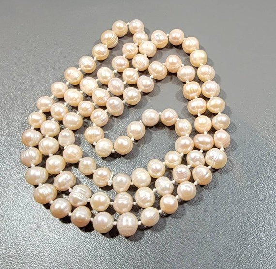 Pearl necklace white baroque shaped bold