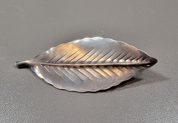 leaf brooch sterling silver hand made stuart nye