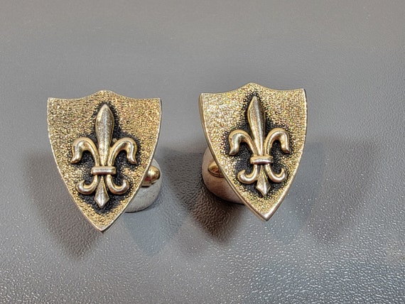 paris cufflinks souvenir fleur de lis gold tone metal