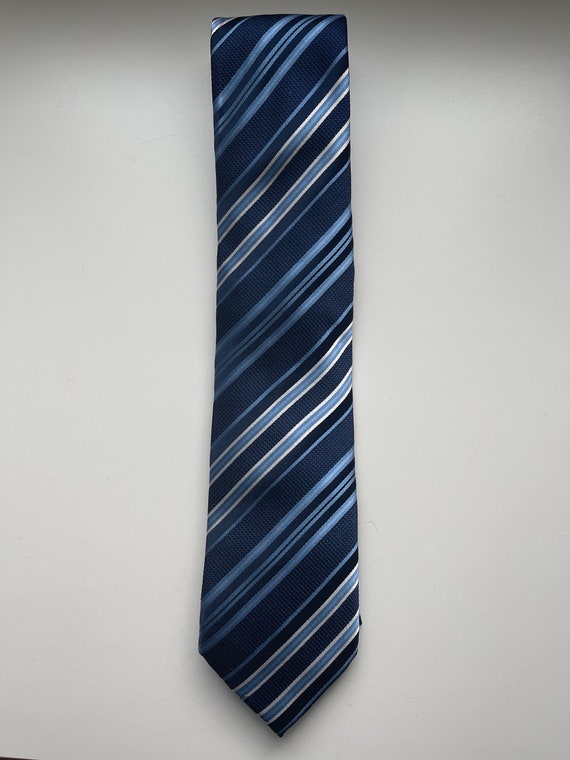 Silk tie Haines and Bonner Silk Necktie Blue Stripes London