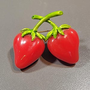 strawberry brooch pair of intertwined fruit vintage