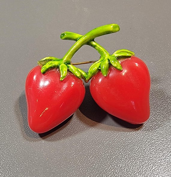 strawberry brooch pair of intertwined fruit vintage