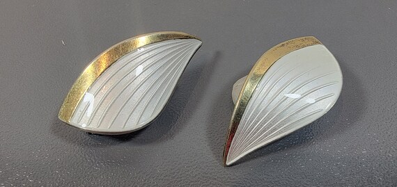 sterling earrings white enamel Leaf Modern Minimalist Norwegian souvenir
