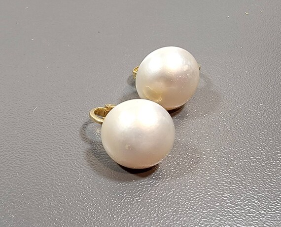 Mabe Pearl earrings top quality 14 karat yellow gold