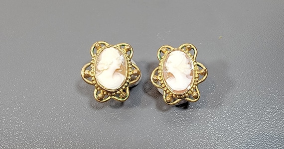 Cameo earrings gold filled screw ons vintage