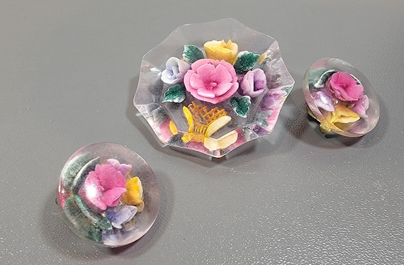 Lucite jewelry earrings and brooch vintage reverse carved pink yellow FLOWER