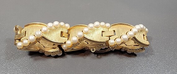trifari bracelet pearl top quality gold tone links - image 1