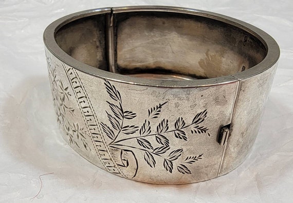 Victorian sterling Bracelet floral design bangle - image 6