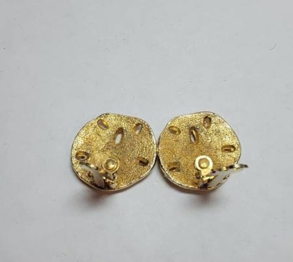 Vintage Clip On Earrings Gold Toned Sand Dollar Used