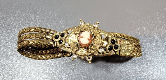 cameo bracelet gold tone metal chains Victorian revival