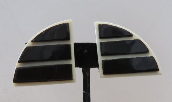 new wave plastic earrings Black and white two tone clip on pie shape