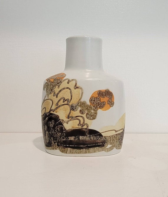 royal copenhagen vase ellen malmer design fall autumn floral design abstract
