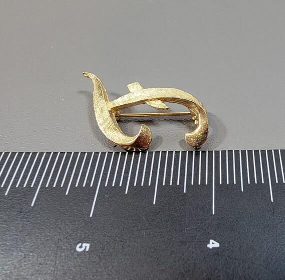 brooch initial pin letter F cursive script gold t… - image 4