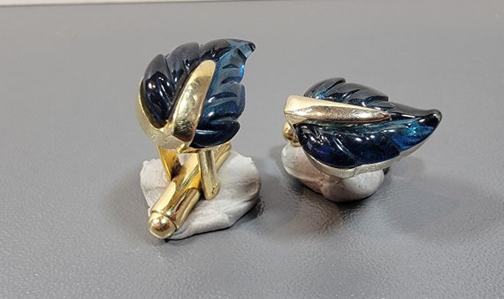 blue glass leaf cufflinks gold tone vintage pressed glass tutti frutti