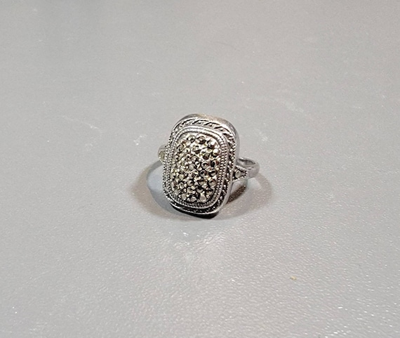 Marcasite sterling silver cocktail ring lovely small antique usa size 4.5