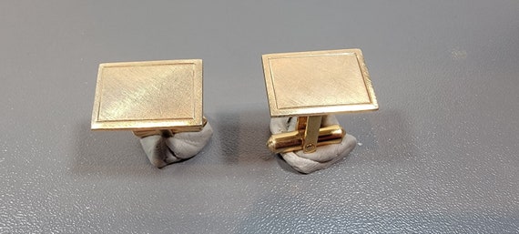 gold tone cufflinks rectangular room for monogram
