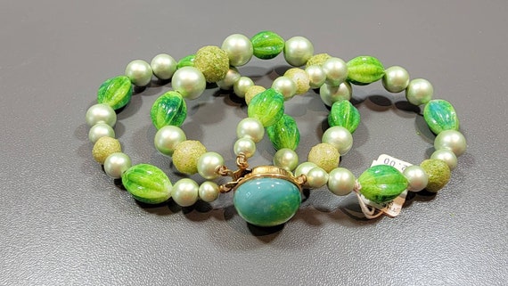 green bead bracelet fake pearls three strands plastic