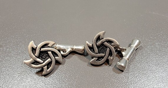 pewter tone metal cufflinks celtic symbol five sided pinwheel shape flowers