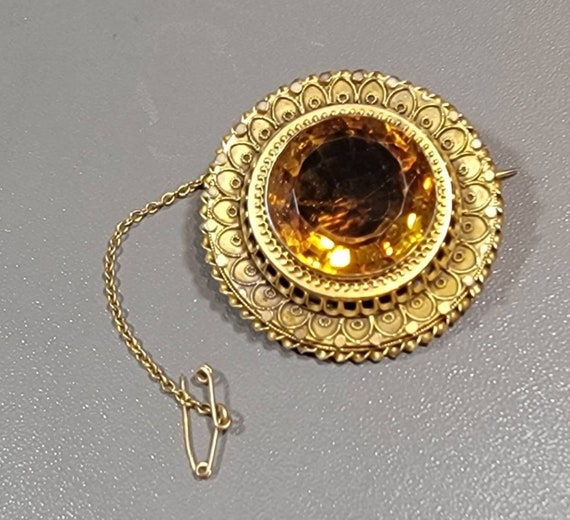 etruscan revival brooch Victorian  Gold tone large faceted heated anethyst stone