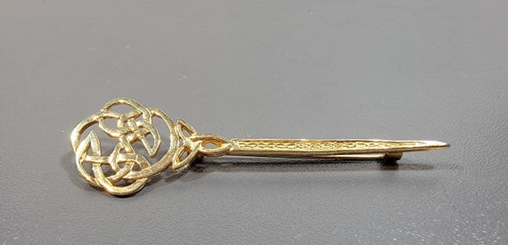 celtic symbol brooch gold tone metal