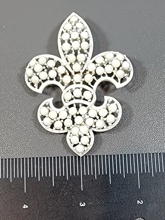 Fleur de lis brooch white enamel white rhinestone… - image 4