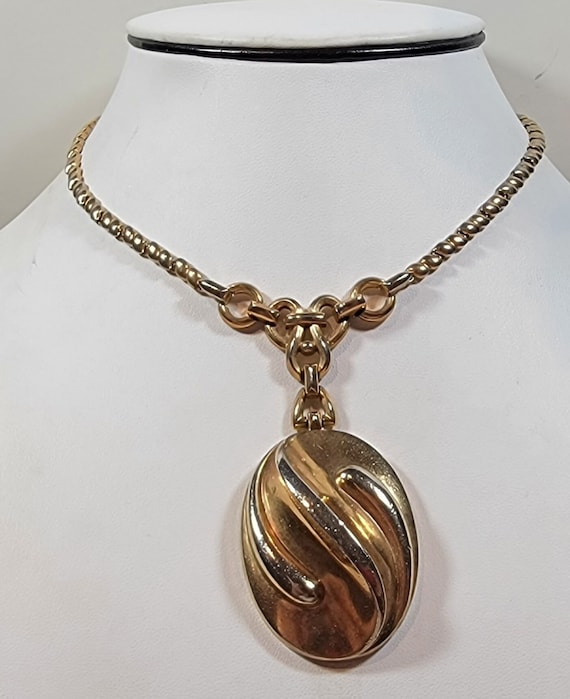 trifari necklace large locket pendant gold tone