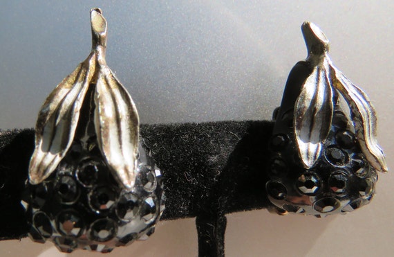 Forbidden Fruit earrings Black Lucite Pear - image 5