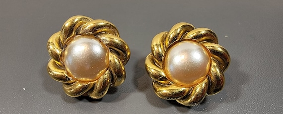 Chanel Earrings gold tone clip on pearl paris france