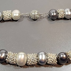 jumbo pearl necklace grey white black silver tone rhinestone clasp