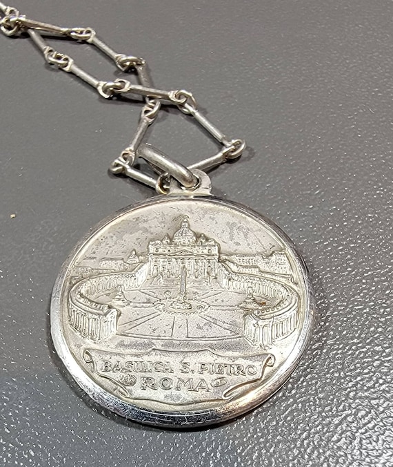 Saint medal paul vi pendant 800 silver saint medal round st Peter's rome