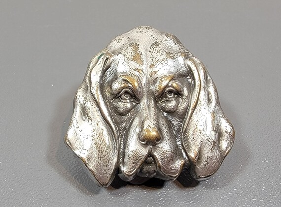 bloodhound brooch silver tone metal light weight