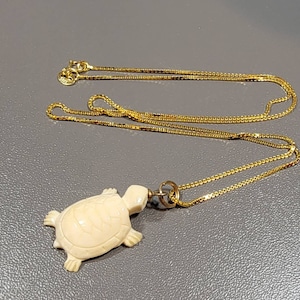 Turtle necklace tortoise charm vintage pendant new chain