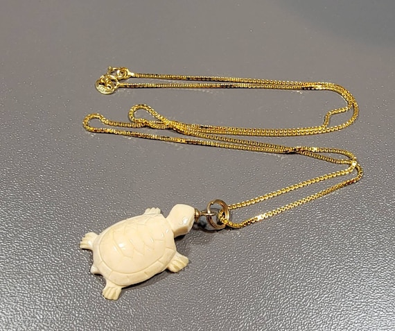 Turtle necklace tortoise charm vintage pendant new chain