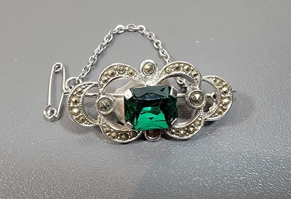 emerald Green rhinestone brooch marcasite green victorian revival style