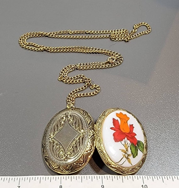 flower Locket Romantic Red and orange rose hot colors Gold tone locket gold tone long chain