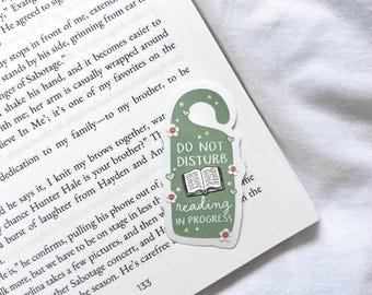 Bookish Kindle Sticker: Do Not Disturb Reading Sign