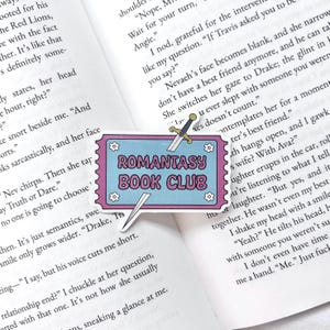 Romantasy Book Club Vinyl Sticker | Kindle Sticker | Bookish Sticker | Reader | Book Lover | Romantasy Reader | Romantasy Gift