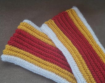 KANSAS CITY CHIEFS scarf!  Handmade scarf made with warm, soft and comfortable and is perfect for any outside occasion.  Great gift idea!
