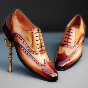 Italian Patent Leather Wingtip Brogue Shoes for Men Fashion Shoes