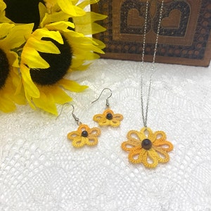 Sunflower Necklace and Earring Set, Boho Handmade Jewelry Set, Tatted Lace Sunflower Pendant, Sunflower Earrings