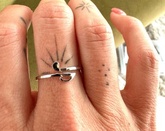 Music Note (Adjustable Size) Ring