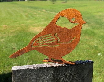 Chickadee outdoor metal bird - Chickadee garden decor - Fence post bird marker - Chickadee mailbox topper - Rustic metal bird for barn