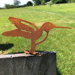 Hummingbird rusty outdoor art  - rustic screw mounted metal bird -  attaches to deck railing or tree  -  mailbox topper - handmade in USA