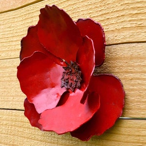 poppy handmade red metal outdoor flower stake, 22 inches tall 6 inches wide, no assembly required ready to plant flowers, drought resistant wall hanging