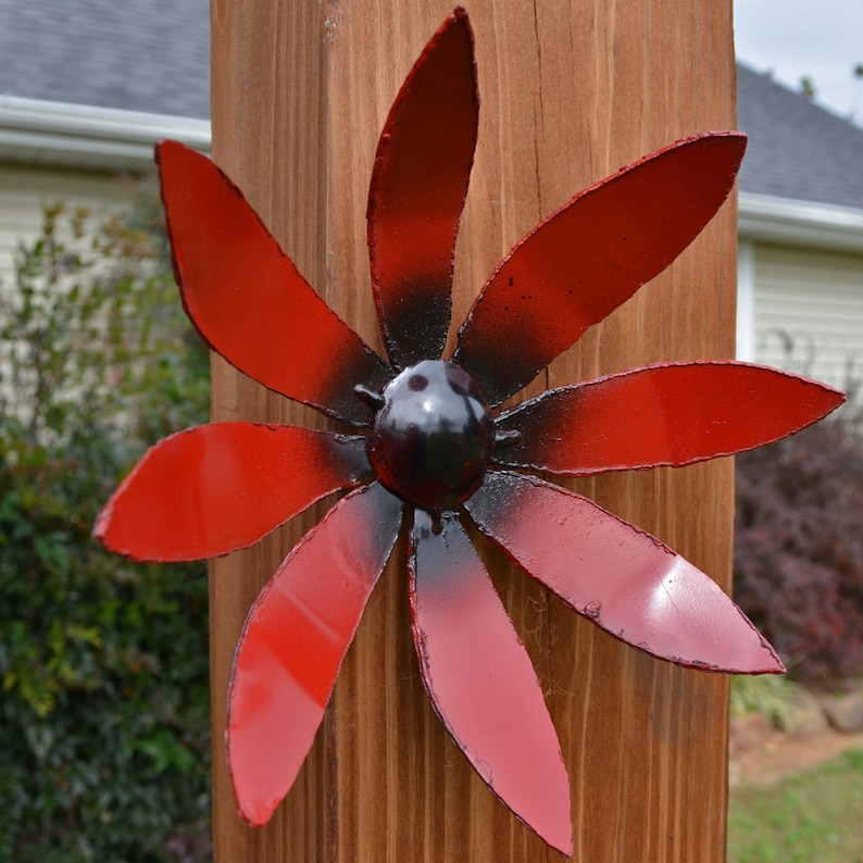 Iron flower stake free shipping Sidney flower accent Garden stake metal flower Wall hanging flower Red black bloom fence decor image 2