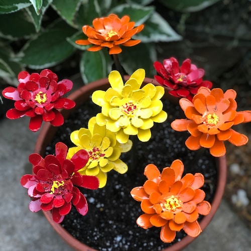 Metal Zinnia Flower Pot Insert: Colorful Steel Blooms, No Watering