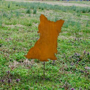 Rusty Metal Yorkshire Terrier Stake: Outdoor Garden Art