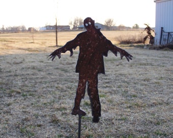 Zombie metal art - Outdoor zombie Halloween stake - Undead flowerbed decor - Unique zombie decor - The Walking Dead Of Your Yard