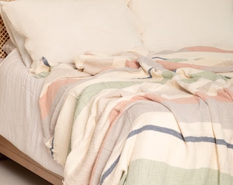 ソフトオーガニックコットン 95×102インチ キングサイズ ストライプ パステル リバーシブル ベッドスプレッド
